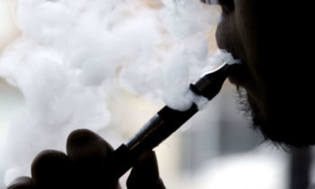 Study finds Washington teens getting hooked on vaping