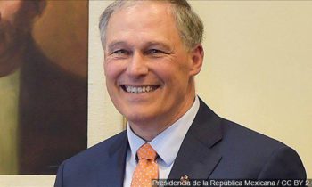 Presidential hopeful Inslee unveils clean energy plan