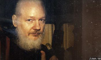 US charges WikiLeaks founder with publishing classified info