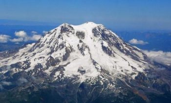 Climbers rescued from Mount Rainier released from hospital