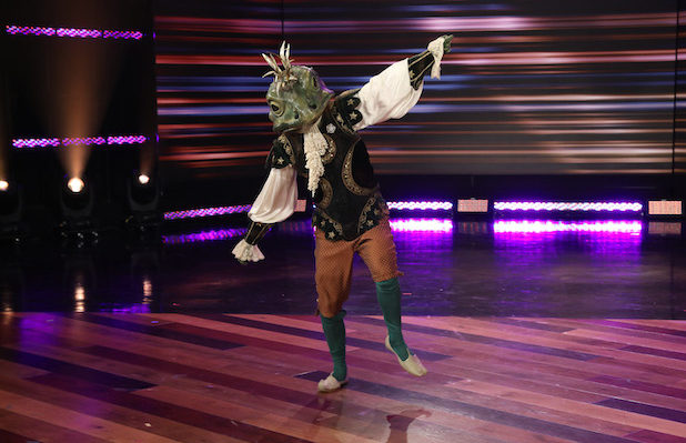 FOX REVEALS "MASKED DANCER" | Fox 11 Tri Cities Fox 41 Yakima