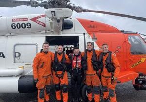 U.S. Coast Guard rescues man in Columbia River right before boat capsizes