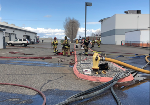 Commercial building burns in Kennewick