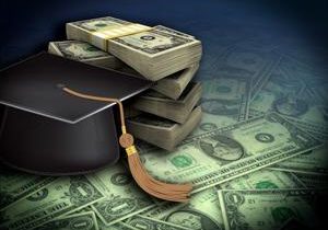 A recent Chiawana High School graduate receives the WAVE scholarship, going to school to become a teacher