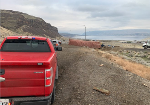 Rollover near Vantage Bridge blocks westbound on ramps