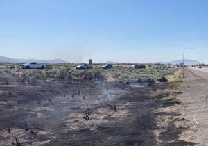 Fire contained after burning 5 acres in median of I-182 in Pasco