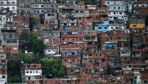 Fear grips Venezuelan slum after crackdown on protests