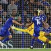 Vardy strikes as Leicester hold misfiring Spurs