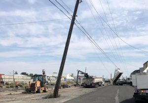 Downed power line affecting traffic lights in East Kennewick