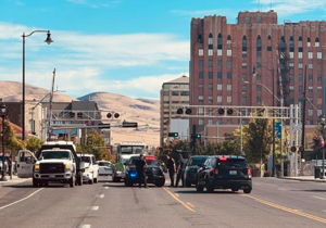 Yakima PD responding to crash, part of Yakima Ave closed