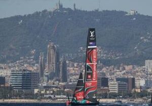 New Zealand enjoy perfect start to America’s Cup defence over Britain