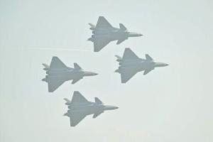 China’s largest air show takes off with fighter jets, attack drones