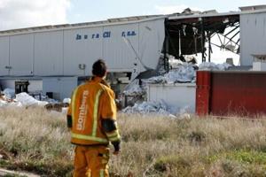 Spain factory explosion kills three, injures seven